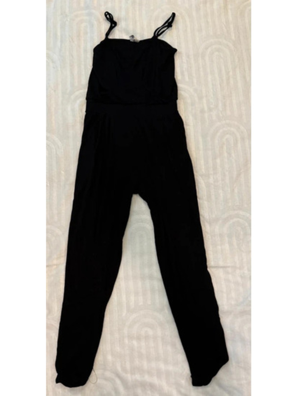 OSOS Jumpsuit Enterizo Negro de Tirantes Ajustado Talla M NUEVO